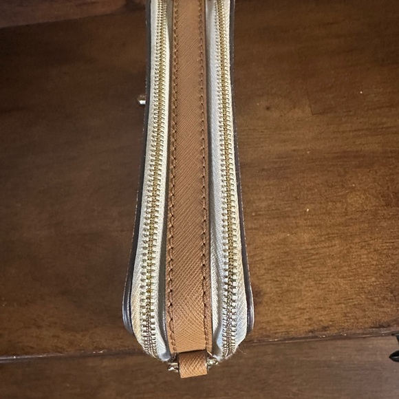 Michael Kors Connie MK Logo Monogram Bag - Picture 5 of 9